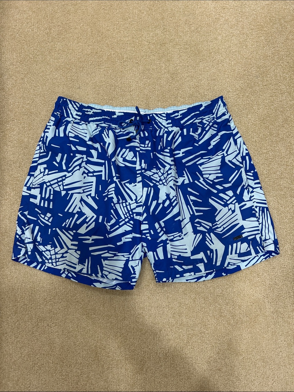 Hugo Boss Men's Blue Abstract Print Swim Shorts in great condition